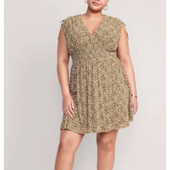 NWT Old Navy Plus Size Waist-Defined Tie-Shoulder Smocked Mesh Dress XXL Boho - Picture 1 of 11